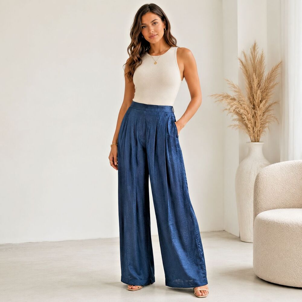 Future Collective Women’s Navy Satin Wide Leg Pleated Pants Size Med High Rise